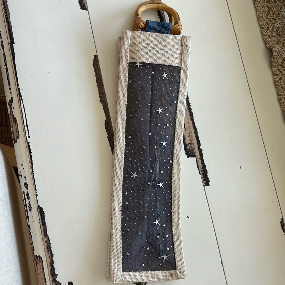 Wine bottle gift bag